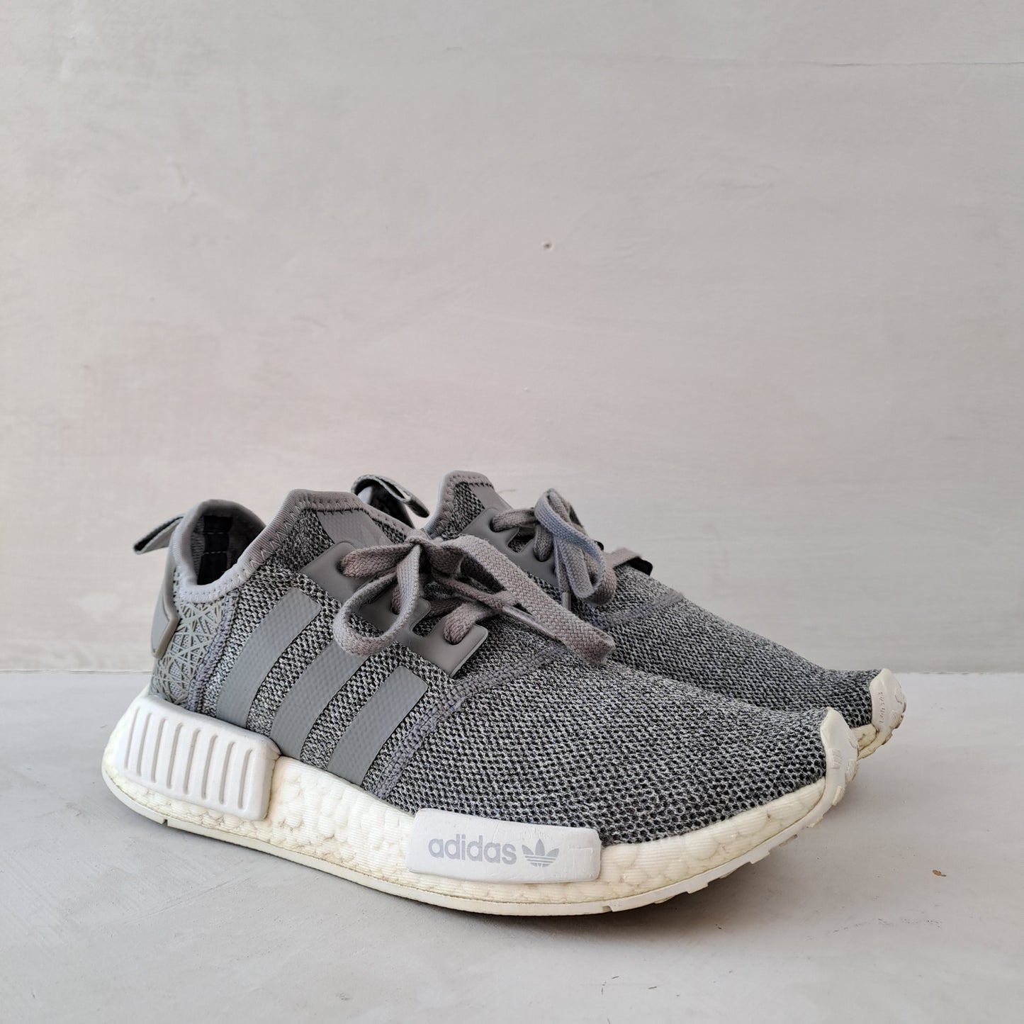 adidas NMD R1 Naiste Tossud S76907 Suurus EU38