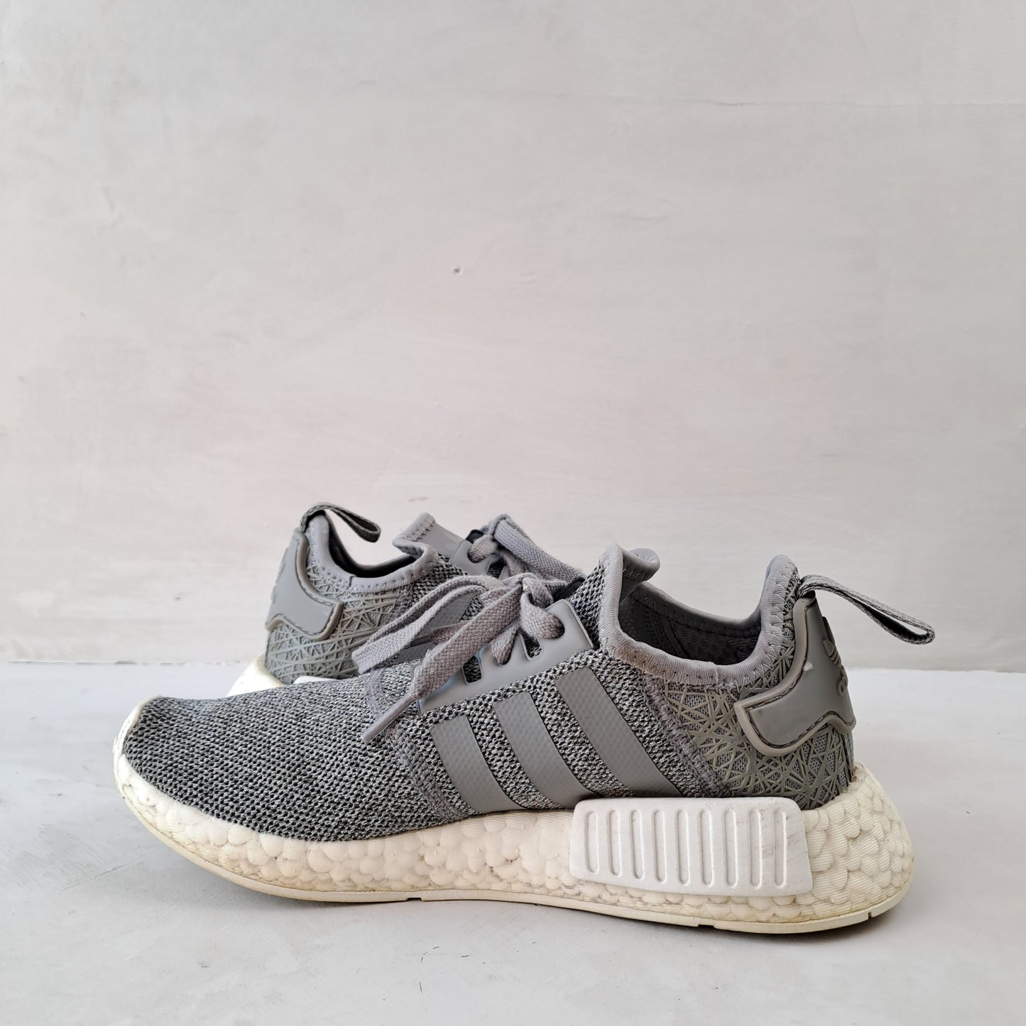 adidas NMD R1 Naiste Tossud S76907 Suurus EU38