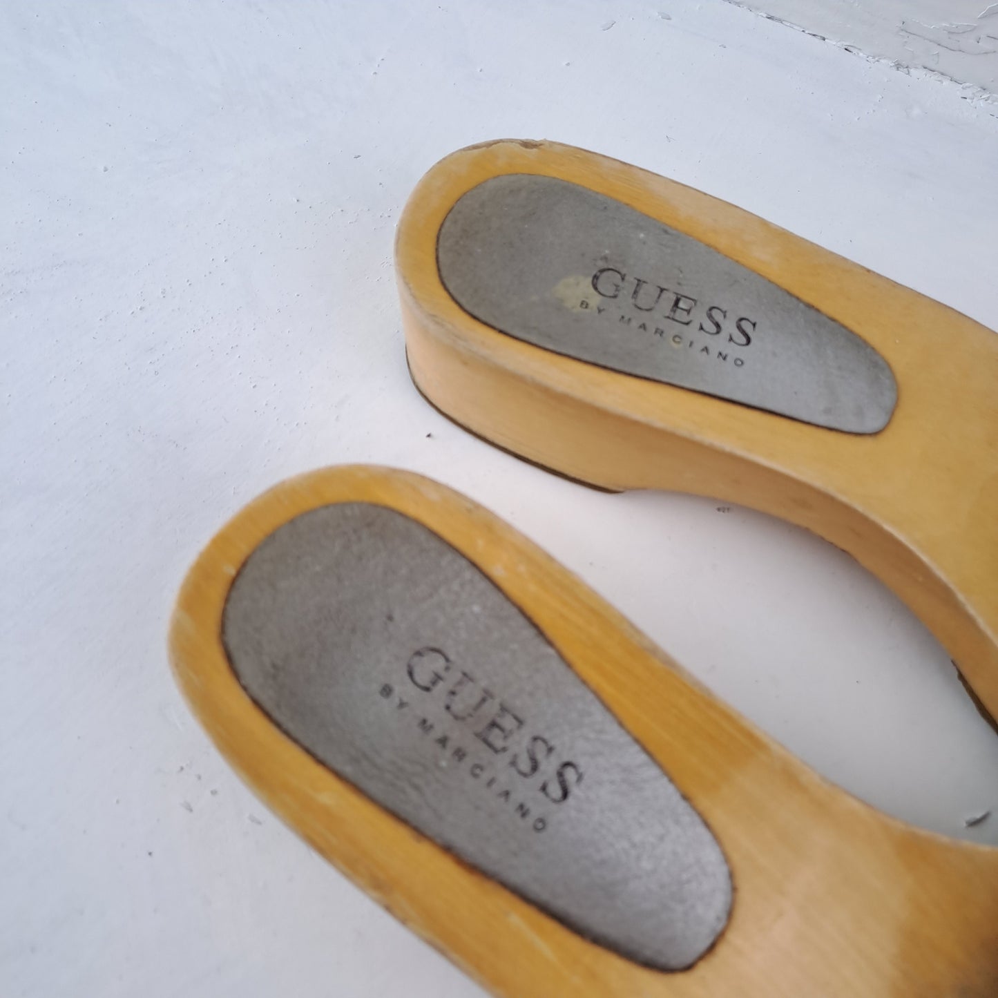 Guess Naiste Plätud suurus 38