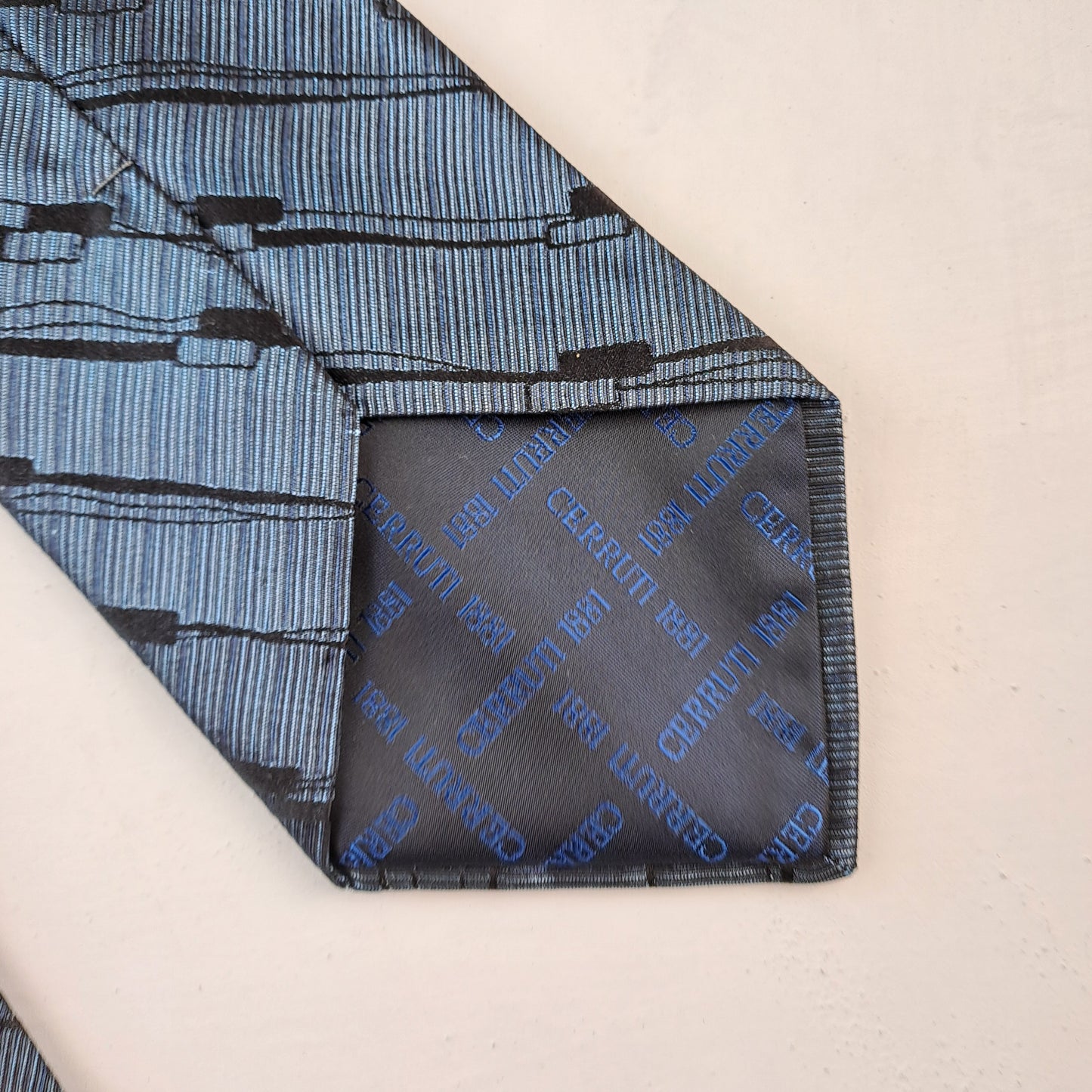 CERRUTI 1881 Meeste Siidine Lips Silk Tie