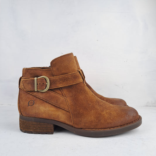 Born Naiste Handcrafted Nahast Pool Saapad Suurus 38