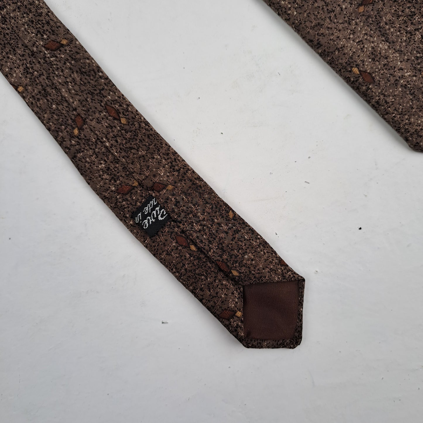 Sir William Meeste Pruun Lips Tie 100% Siid