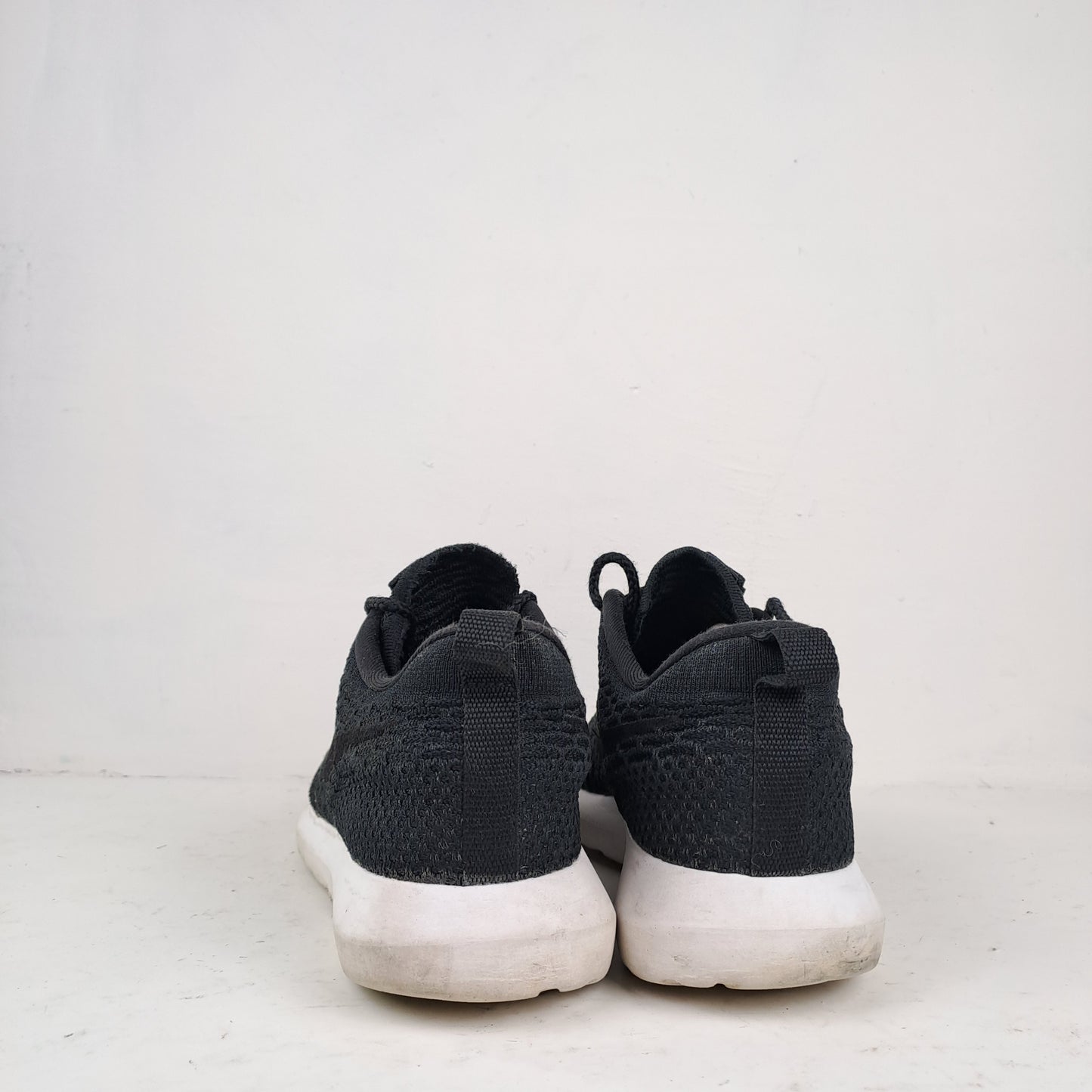 Nike Meeste Roshe NM Flyknit Mustad Tossud Suurus 42