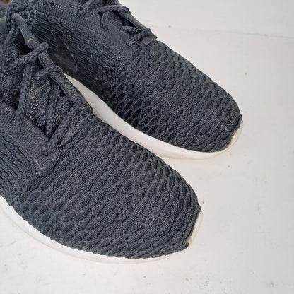 Nike Meeste Roshe NM Flyknit Mustad Tossud Suurus 42