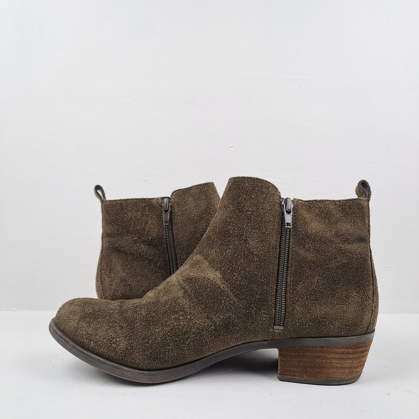 Vince Camuto Womens Suede Ankle Boots Size 40