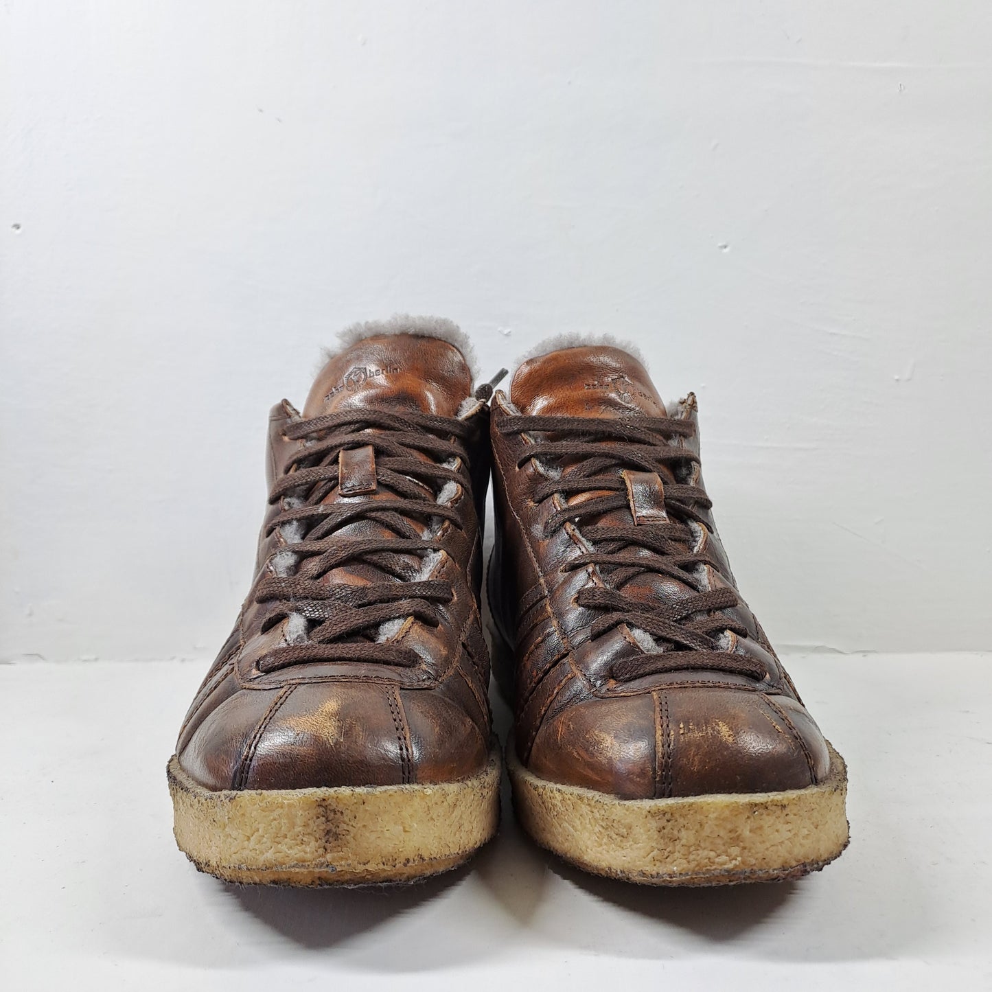 Zeha Berlin Meeste Pruunid Trainer High Tossud Suurus 41 