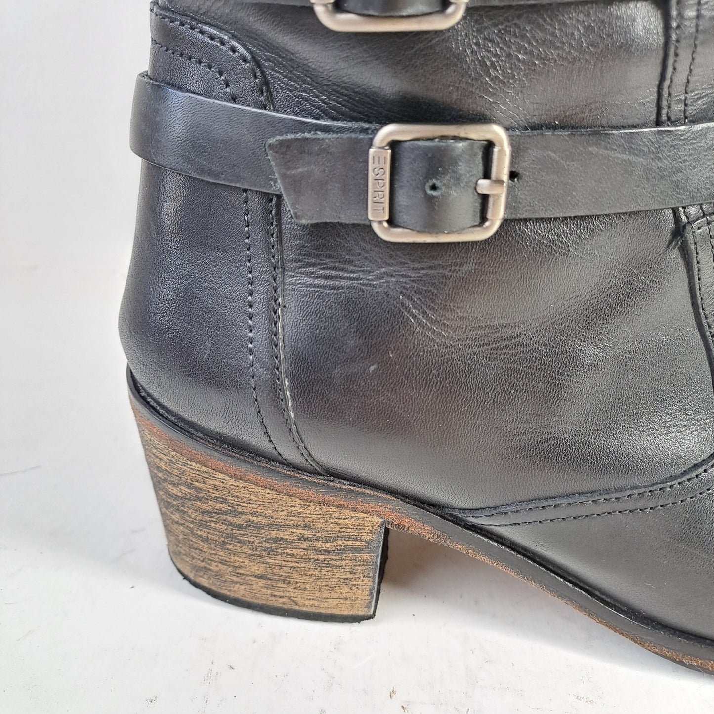ESPRIT Naiste Mustad Poolsaapad Suurus 40