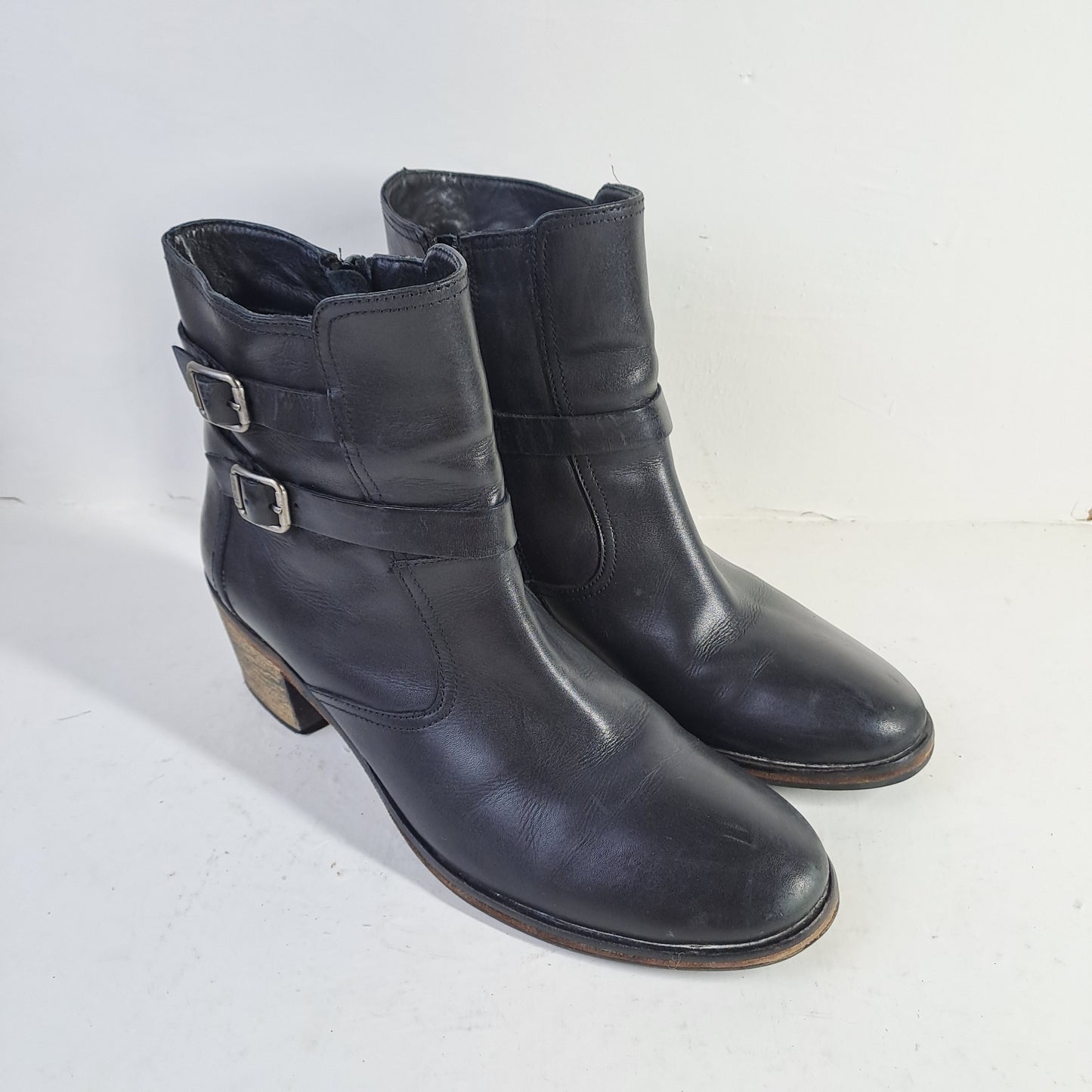 ESPRIT Naiste Mustad Poolsaapad Suurus 40