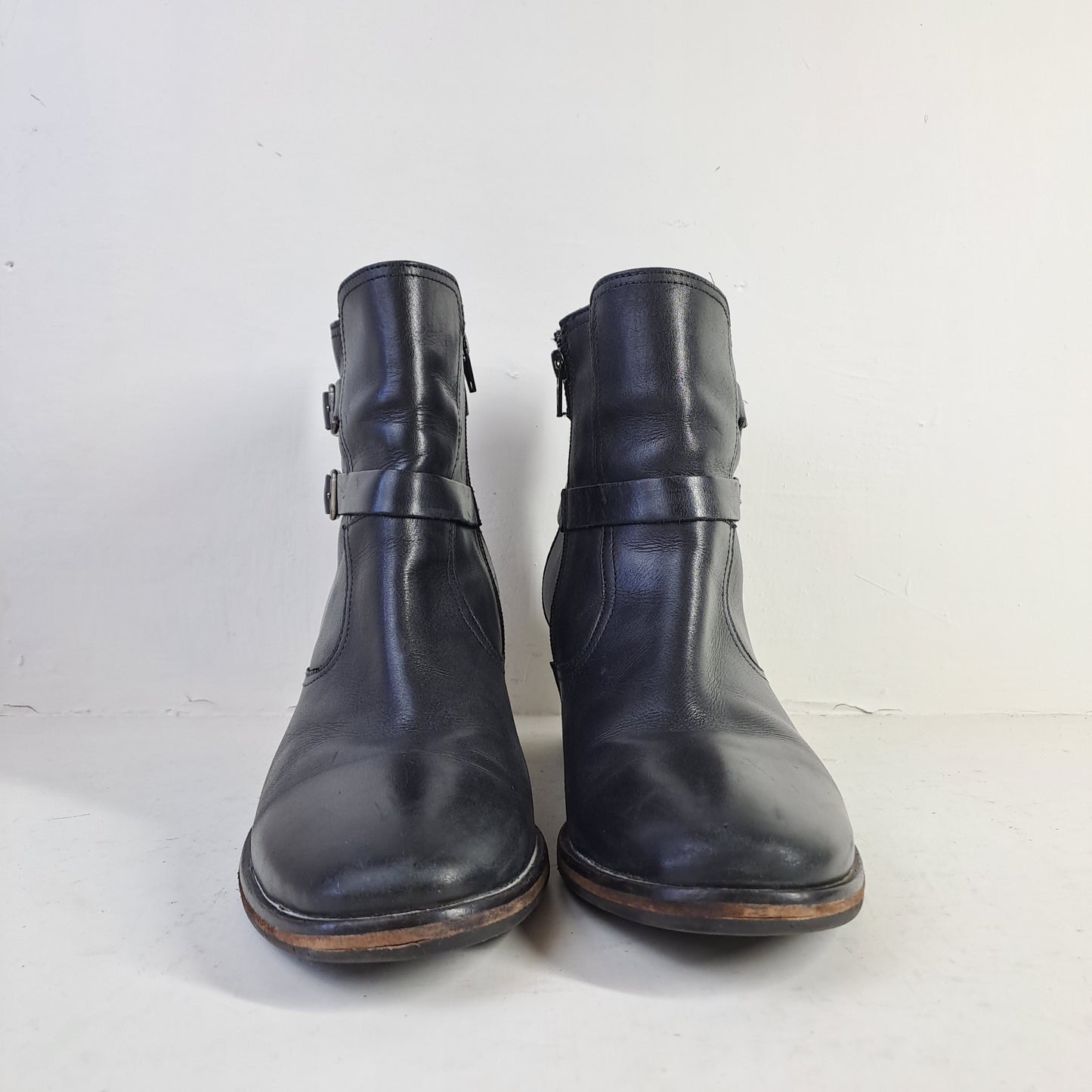 ESPRIT Naiste Mustad Poolsaapad Suurus 40