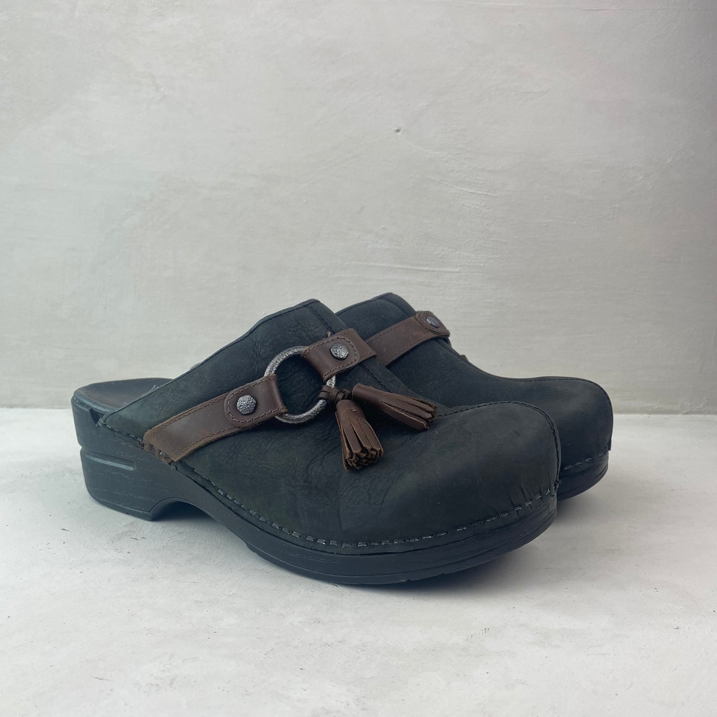 Dansko Naiste Mustad Glog Kingad Suurus 40
