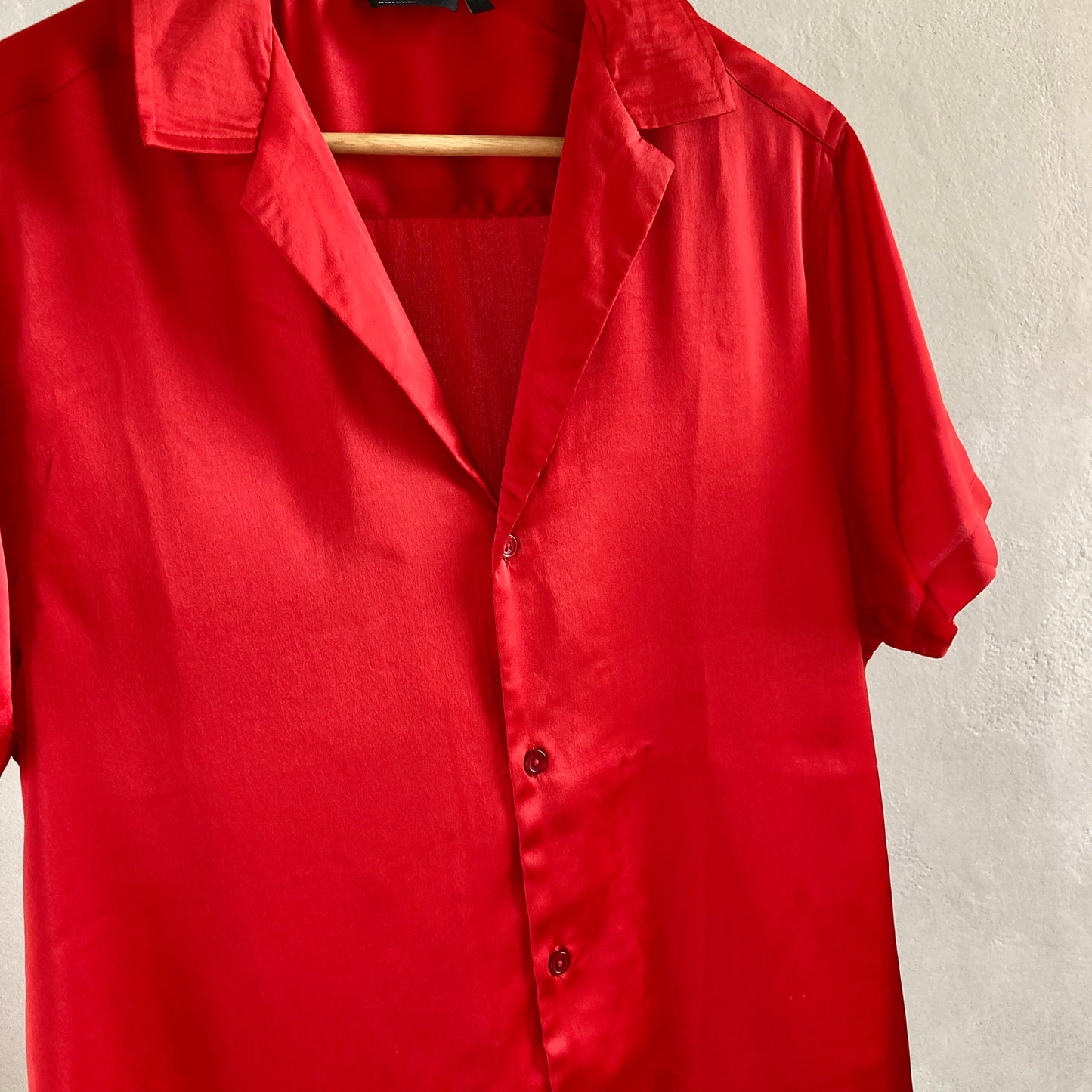 Unisex Asos Satiinsärk Suurus XS