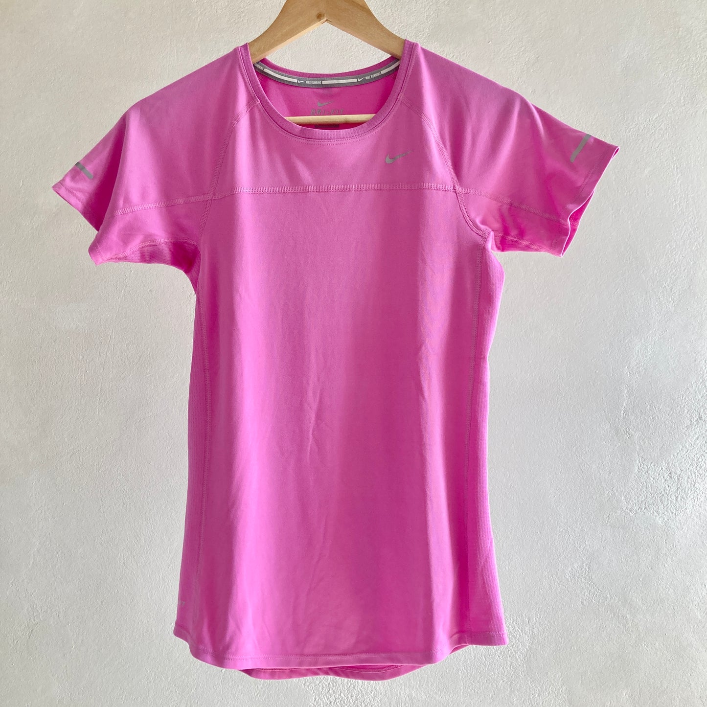 Nike Dri-Fit Naiste T-Särk Suurus XS