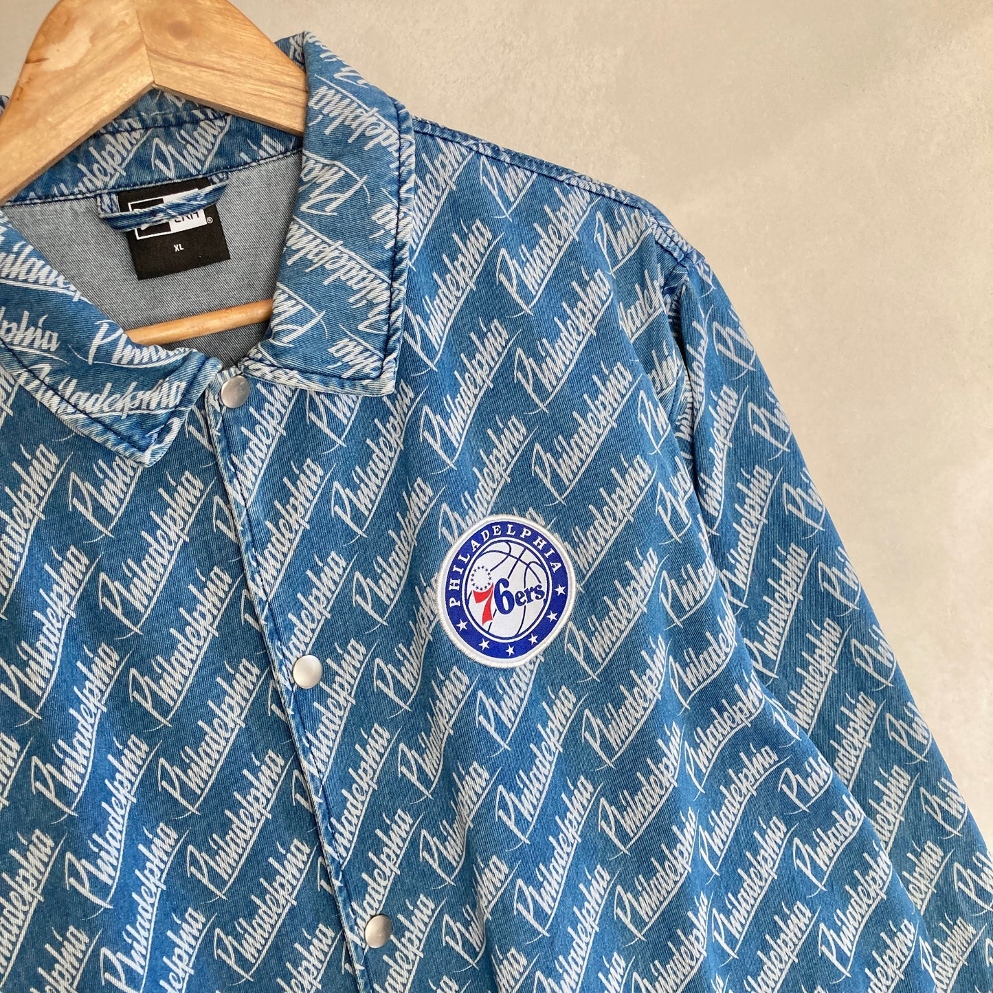 New Era Meeste Philadelphia 76ers NBA Teksatagi Suurus XL