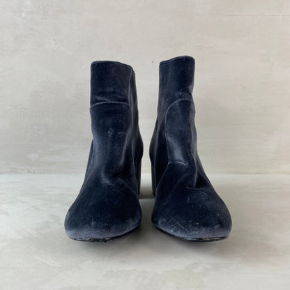 Urban Outfitters Womens Velvet Ankle Boots Size 39
